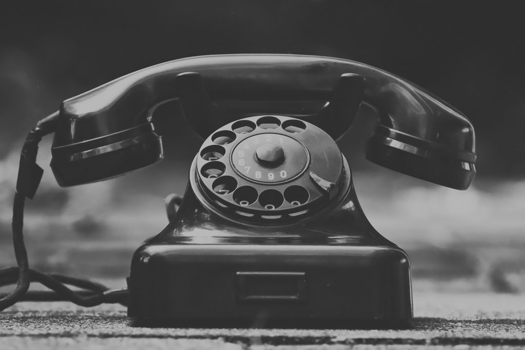 Cognitive behavior therapy conducted by telephone may ease arthritis-related insomnia