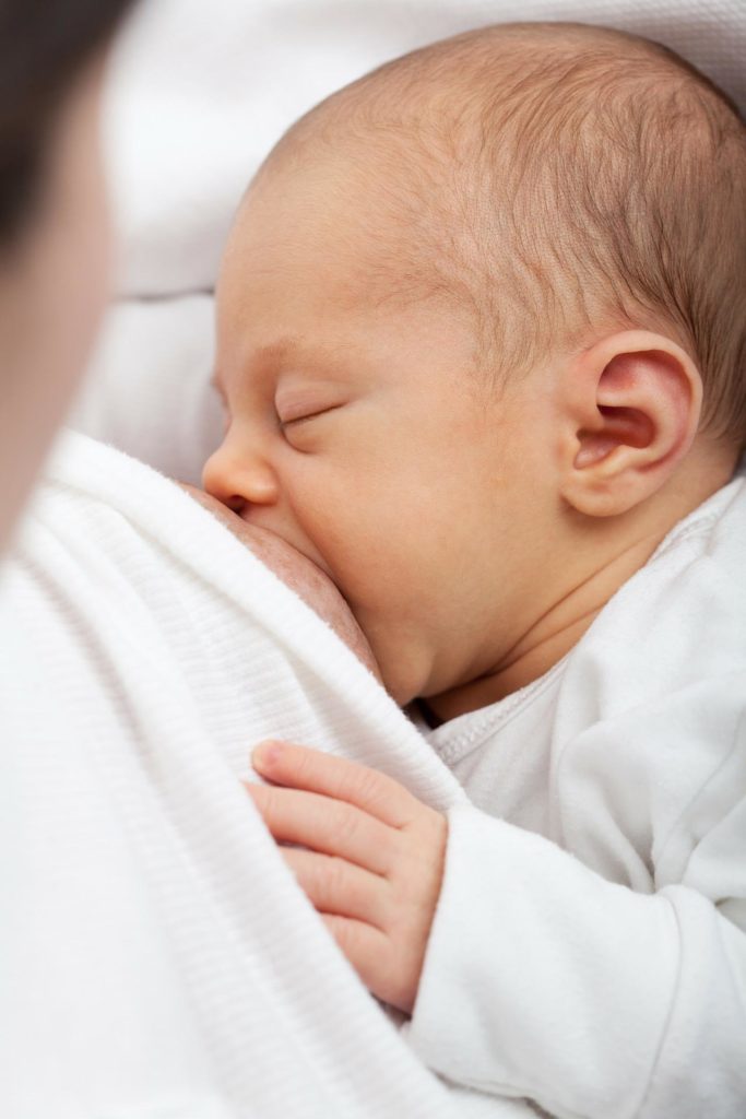 New review finds autistic mothers face extra barriers to breastfeed 